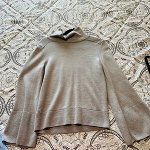 Chic Gray Turtleneck Sweater